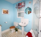 Modern bathroom in 4 bed student property in plymouth.